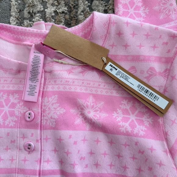 SKIMS Logo Plush Pointelle Henley Bubble Gum Bow Fairisle PajamaTop L SKU696 - Picture 3 of 3